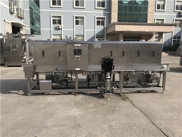 塑料筐清洗機(jī)批發(fā)廠家價(jià)格 2人可完成900只小時(shí)的清洗任務(wù)